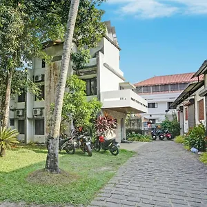 https://flagship-thomson-garden.kerala-hotels.net